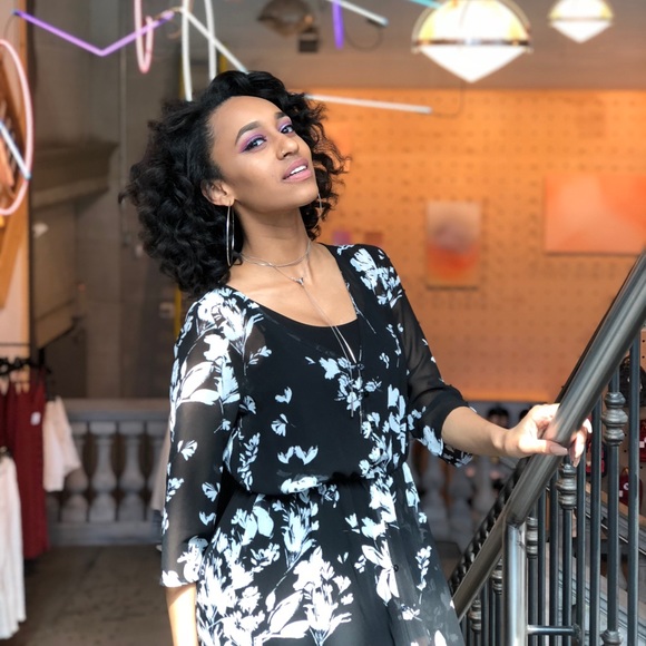 Meet your Posher, Teeazha - Picture 2 of 5